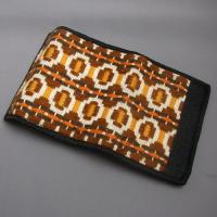 ウール刺繍財布